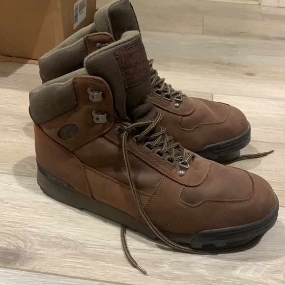 Hiking boots 14 - Picture 2 of 4